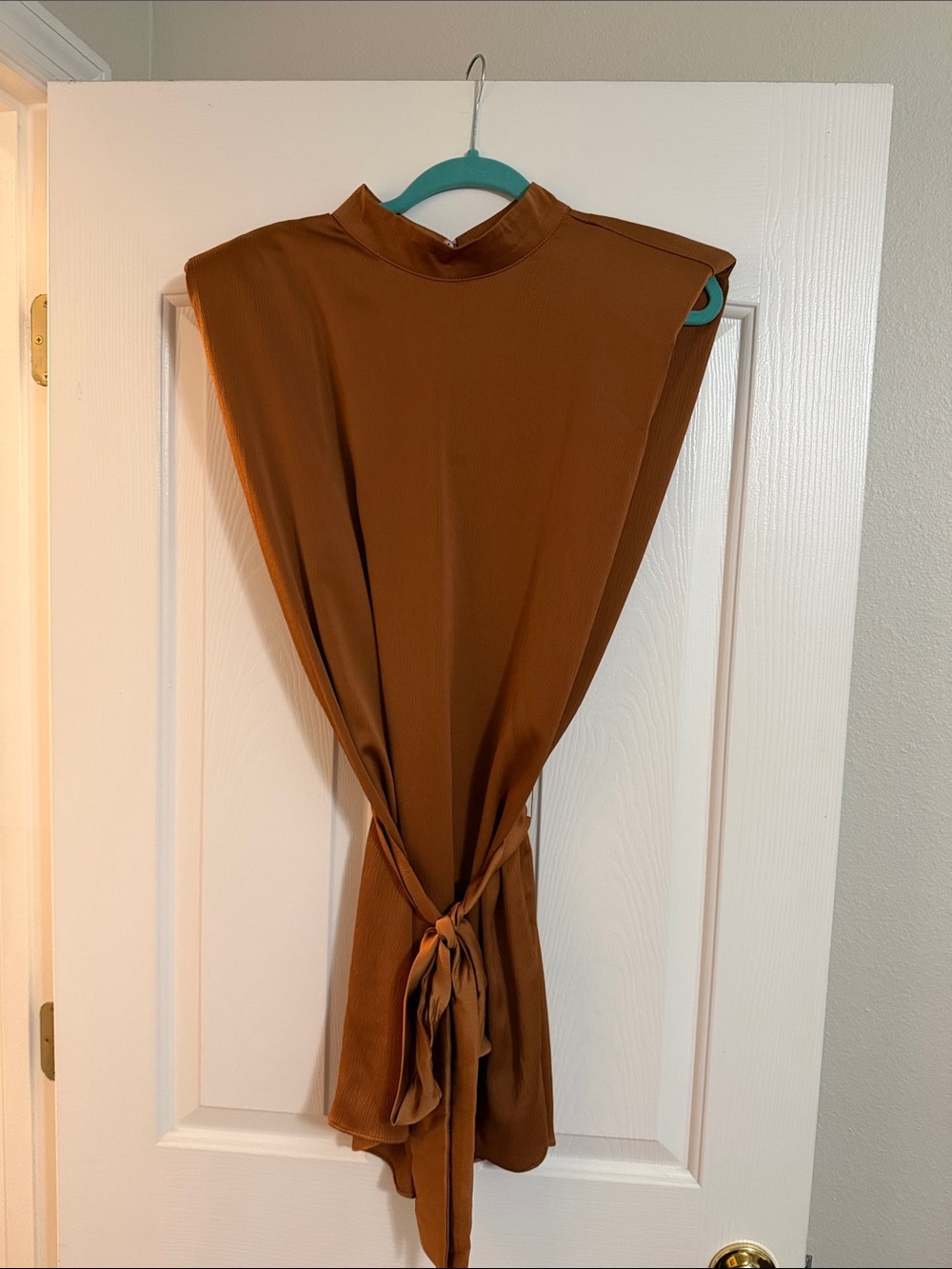 glam Sleeveless High-Neck Tie-Back Midi Dress in Rust Brown
